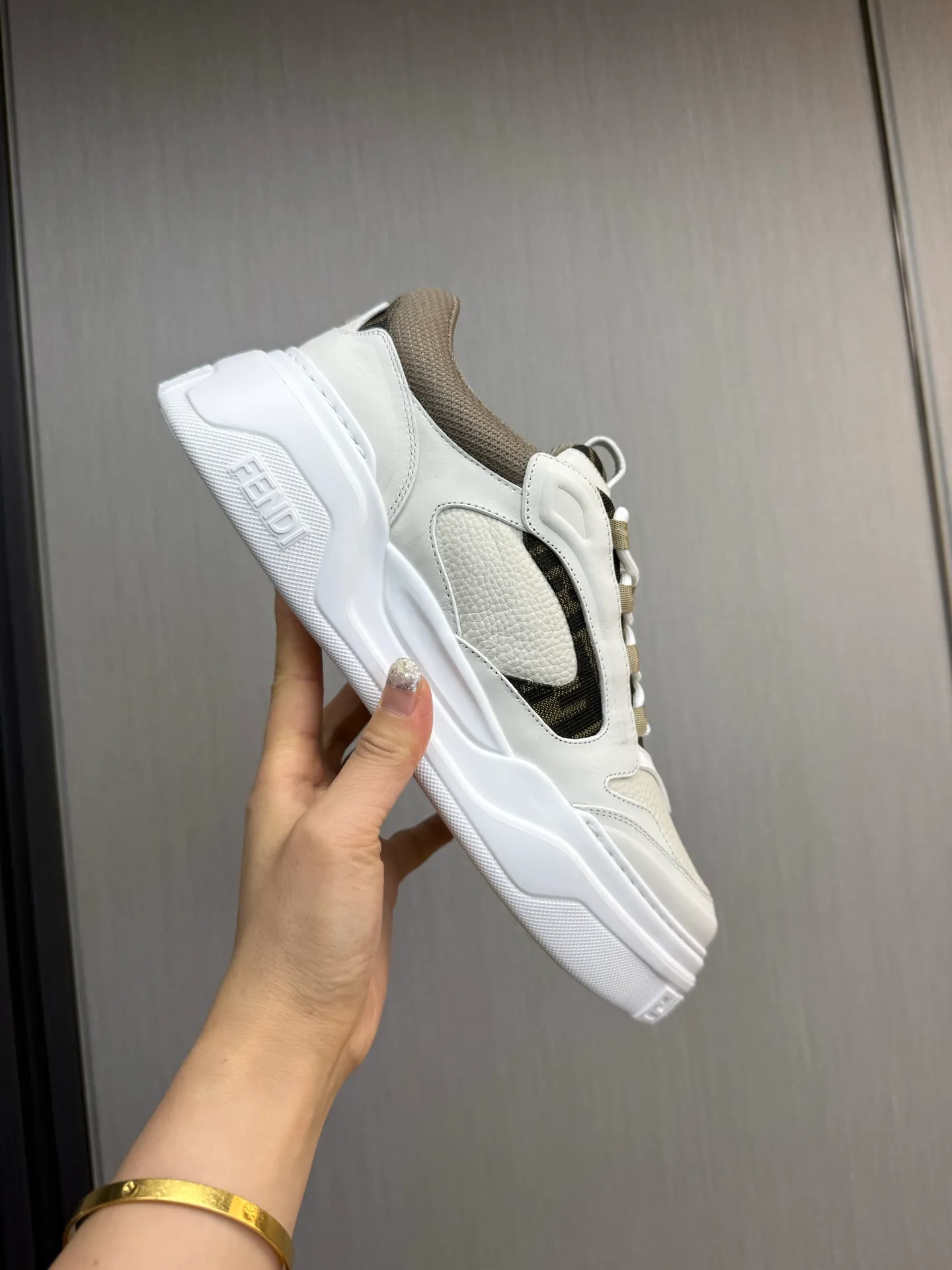 Men's shoes 💰780💰 Fendi (FENDI) men's model official website 1:1 replica ⬆️ The latest hot sale 🔥Original cowhide stitching - Comfortable mesh lining Original outsole ✅Ready stock 38-45 (38.45 non-refundable)